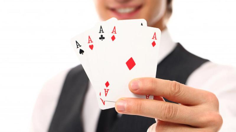 10 Poker Tips To Help Your Game - Winning The Game